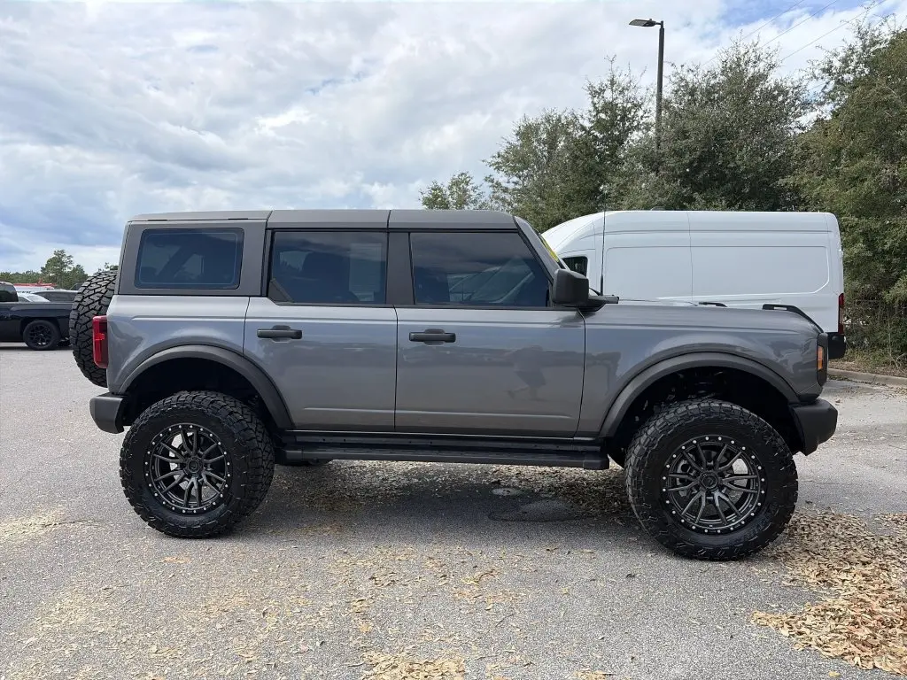 2025 Ford Bronco - $40,910