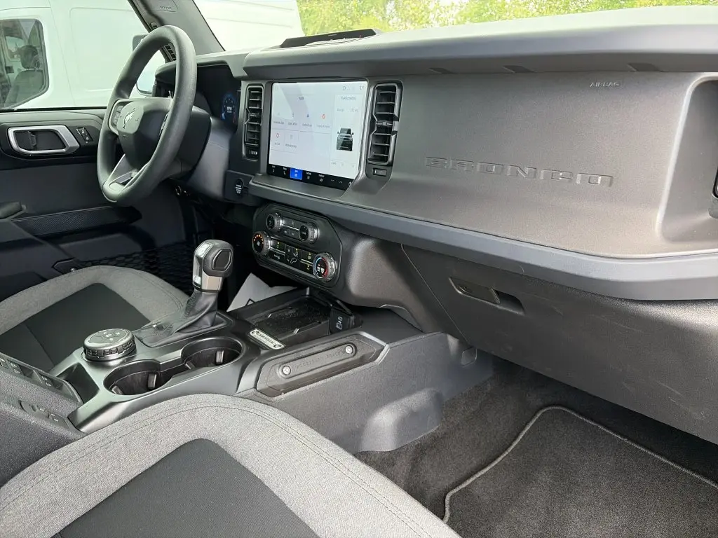 2025 Ford Bronco - $40,910