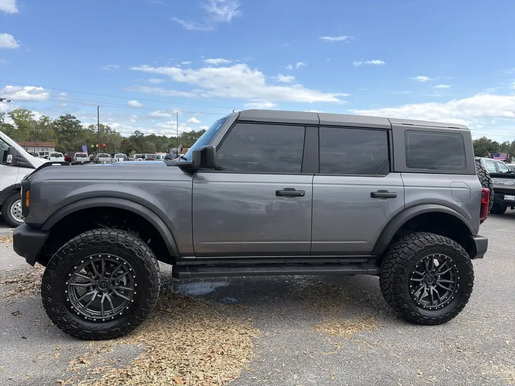 2025 Ford Bronco - $40,910