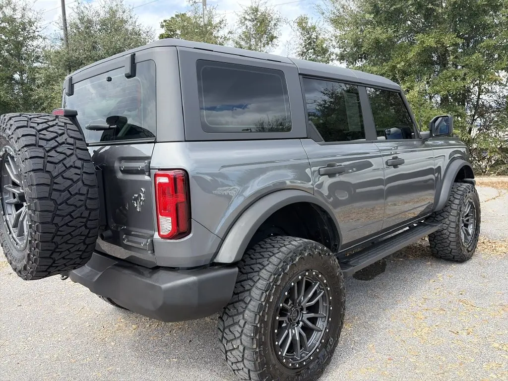 2025 Ford Bronco - $40,910