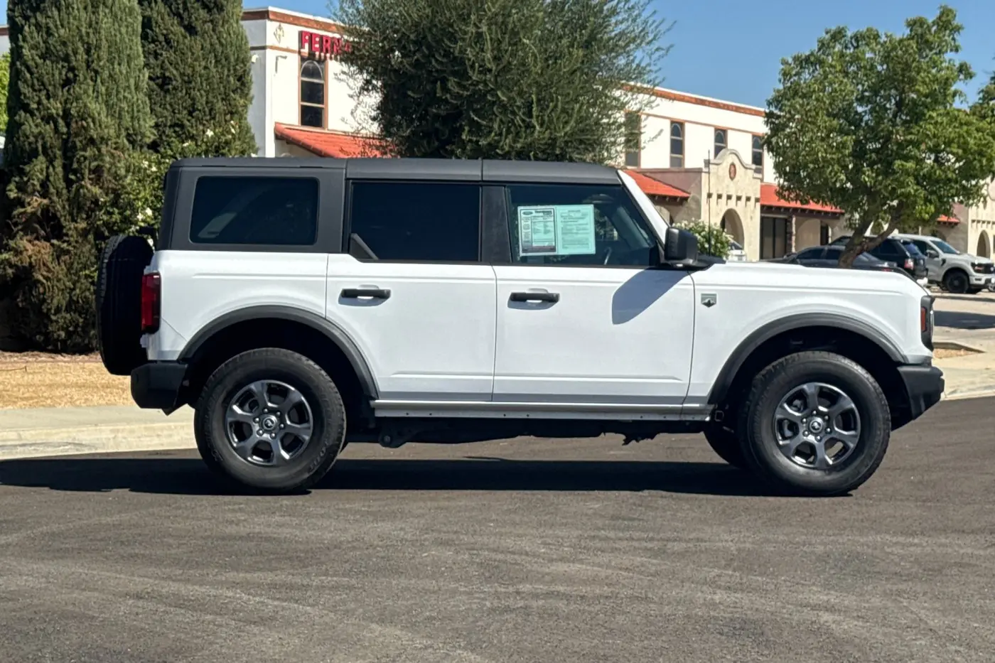 2025 Ford Bronco - $38,995