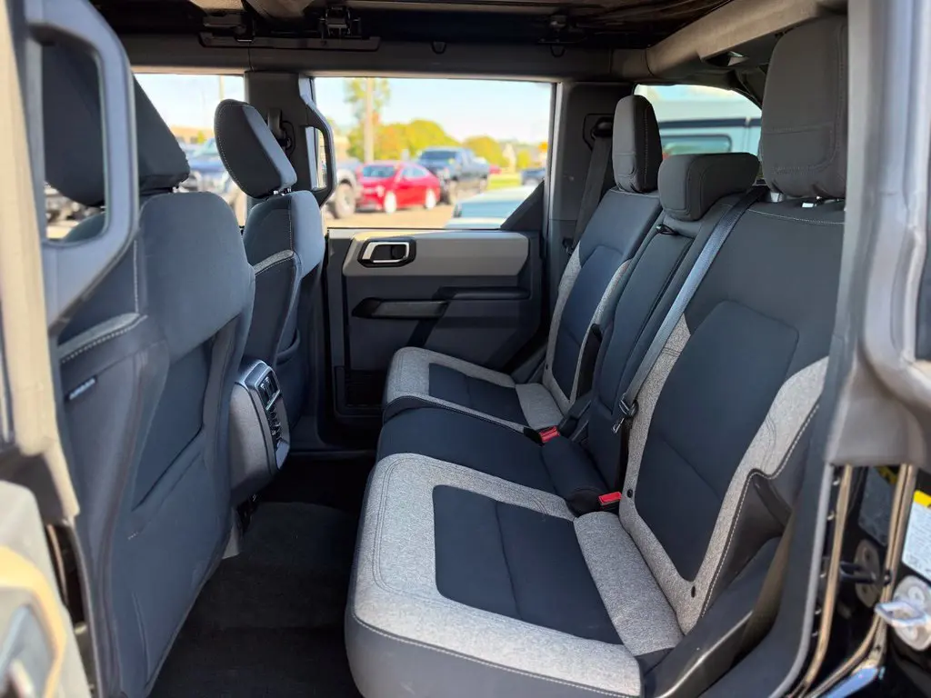2025 Ford Bronco - $39,500