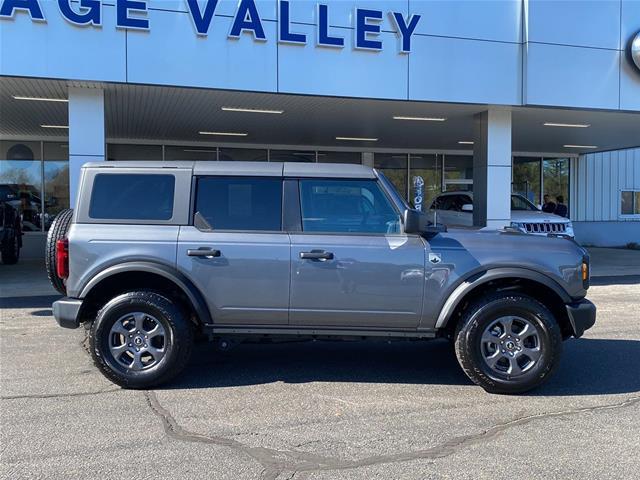 2025 Ford Bronco - $41,400
