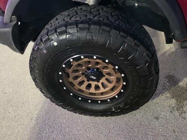 2025 Ford Bronco - $42,995