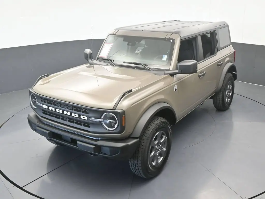 2026 Ford Bronco - $43,487