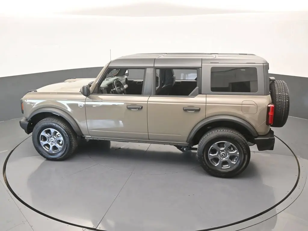 2026 Ford Bronco - $43,487