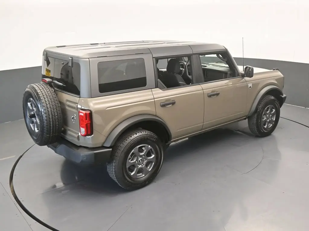 2026 Ford Bronco - $43,487