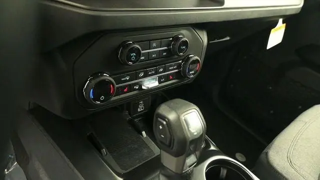 2026 Ford Bronco - $40,897