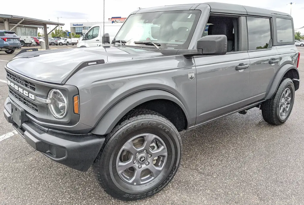 2025 Ford Bronco - $42,432