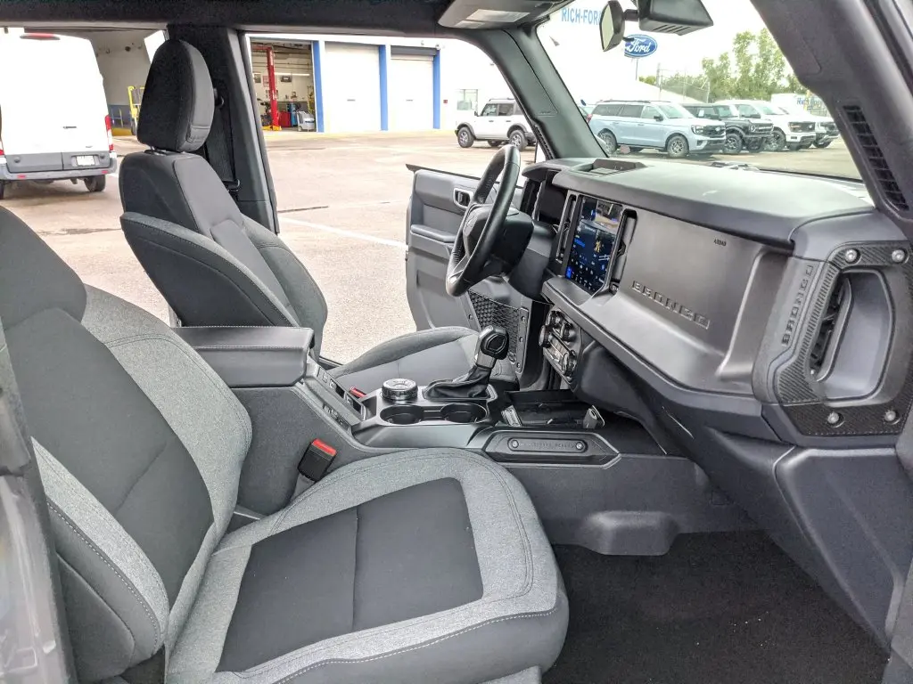 2025 Ford Bronco - $42,432