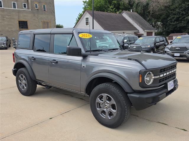 2025 Ford Bronco - $38,300