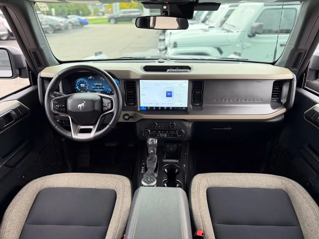 2025 Ford Bronco - $38,500