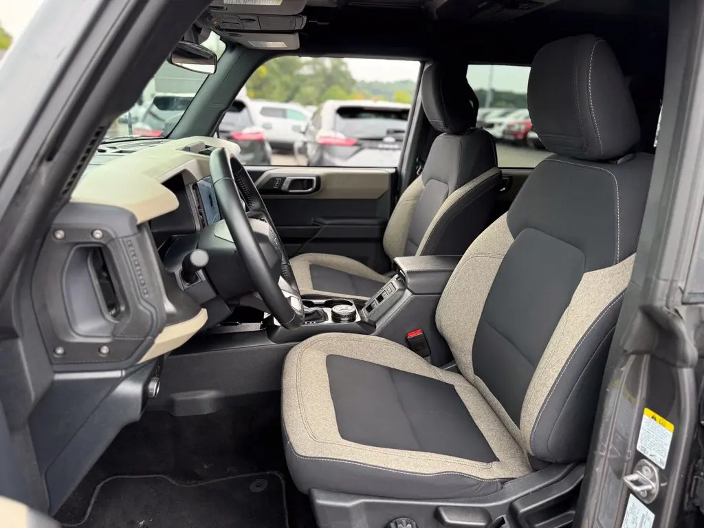 2025 Ford Bronco - $38,500