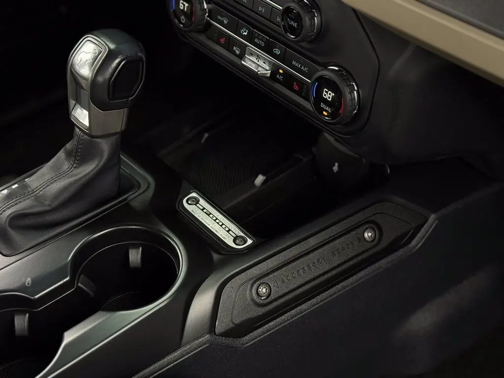 2025 Ford Bronco - $38,500