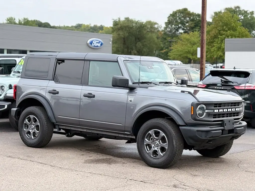 2025 Ford Bronco - $38,500