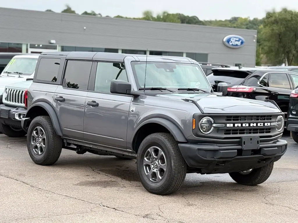 2025 Ford Bronco - $38,500
