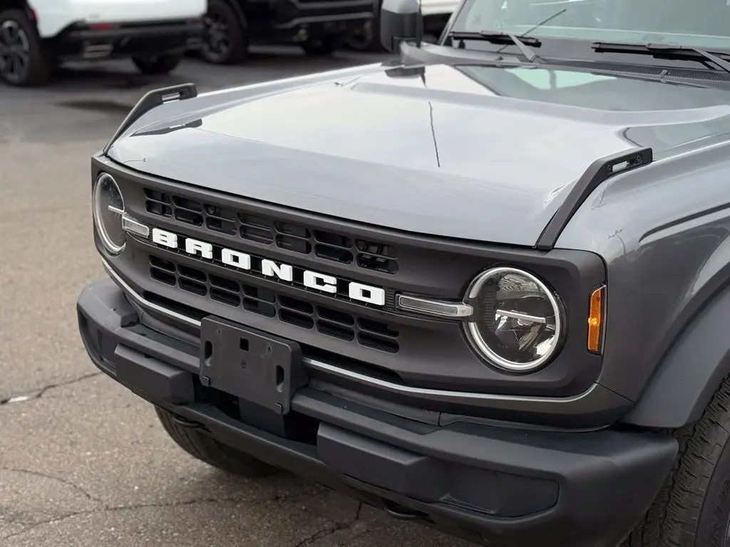 2025 Ford Bronco - $38,500
