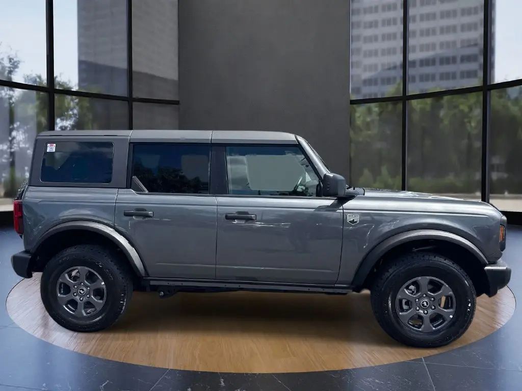 2025 Ford Bronco - $44,995