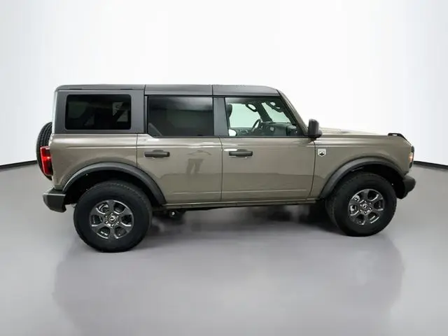2026 Ford Bronco - $45,402