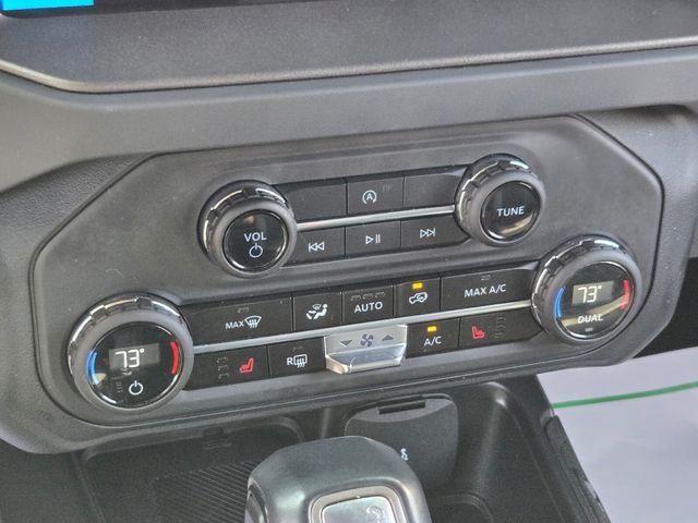 2025 Ford Bronco - $41,793
