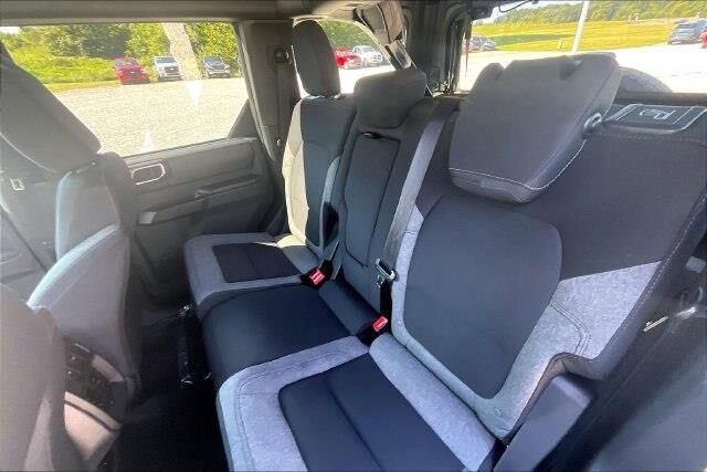 2025 Ford Bronco - $40,999