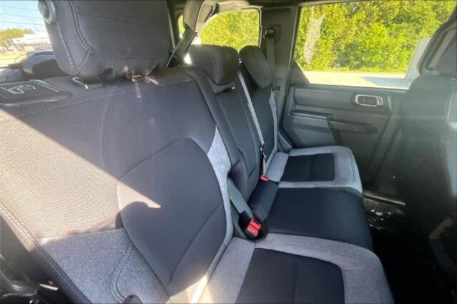 2025 Ford Bronco - $40,999