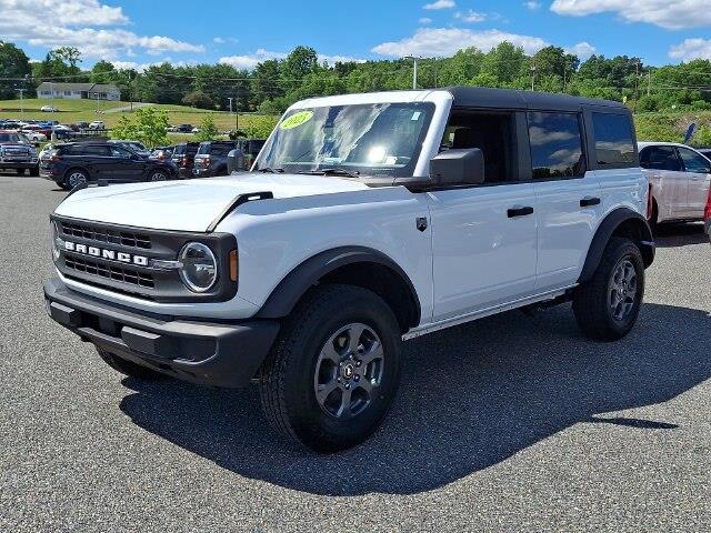 2025 Ford Bronco - $38,300