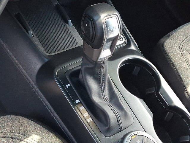 2025 Ford Bronco - $38,300