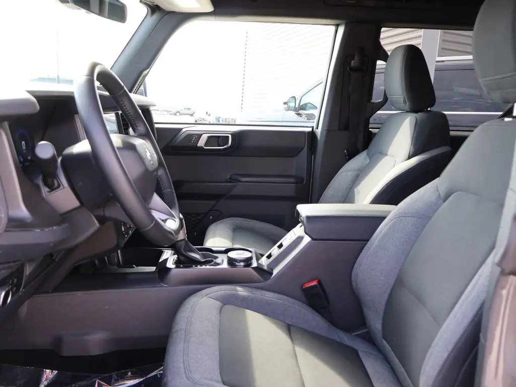 2025 Ford Bronco - $37,181