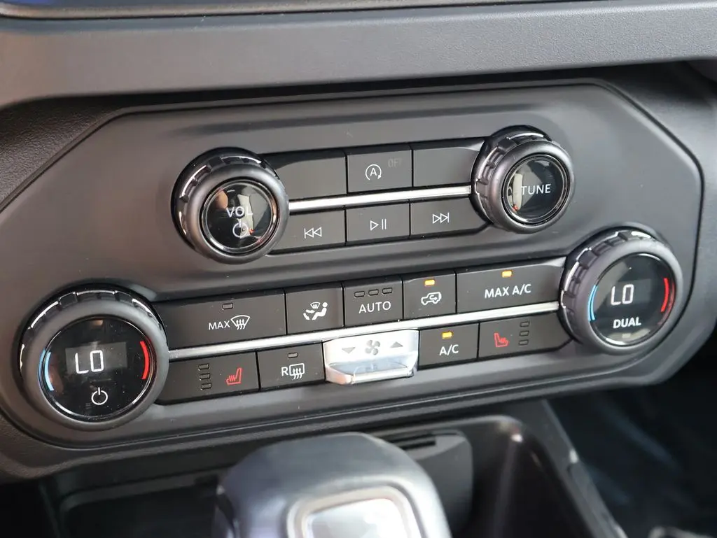 2025 Ford Bronco - $37,181