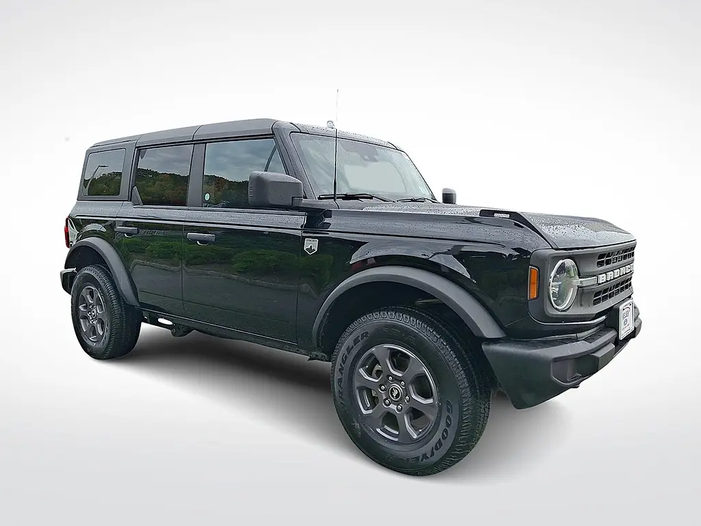 2025 Ford Bronco - $41,995