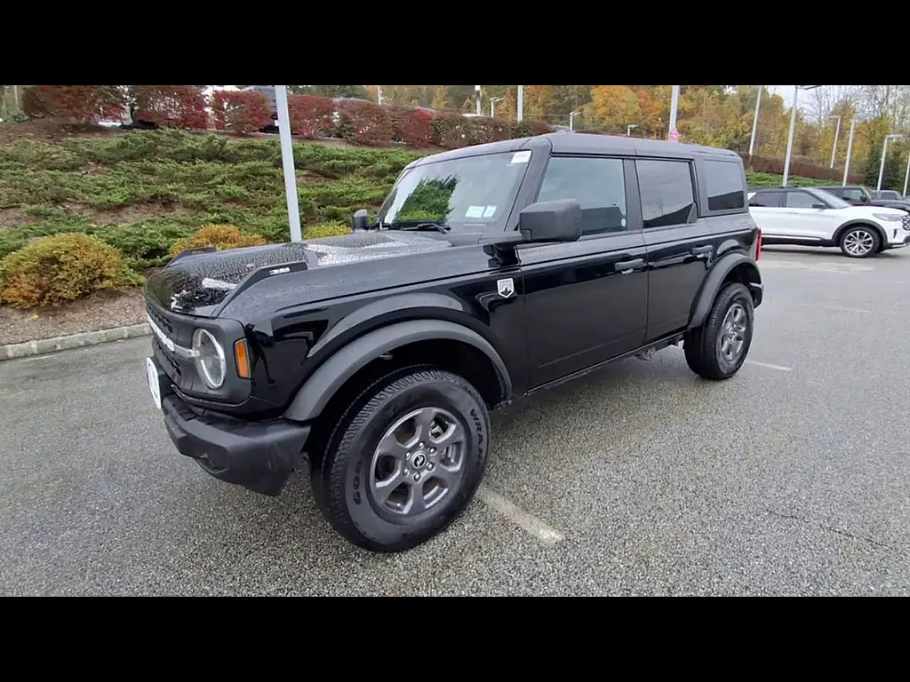 2025 Ford Bronco - $41,995