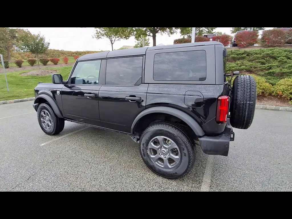 2025 Ford Bronco - $41,995