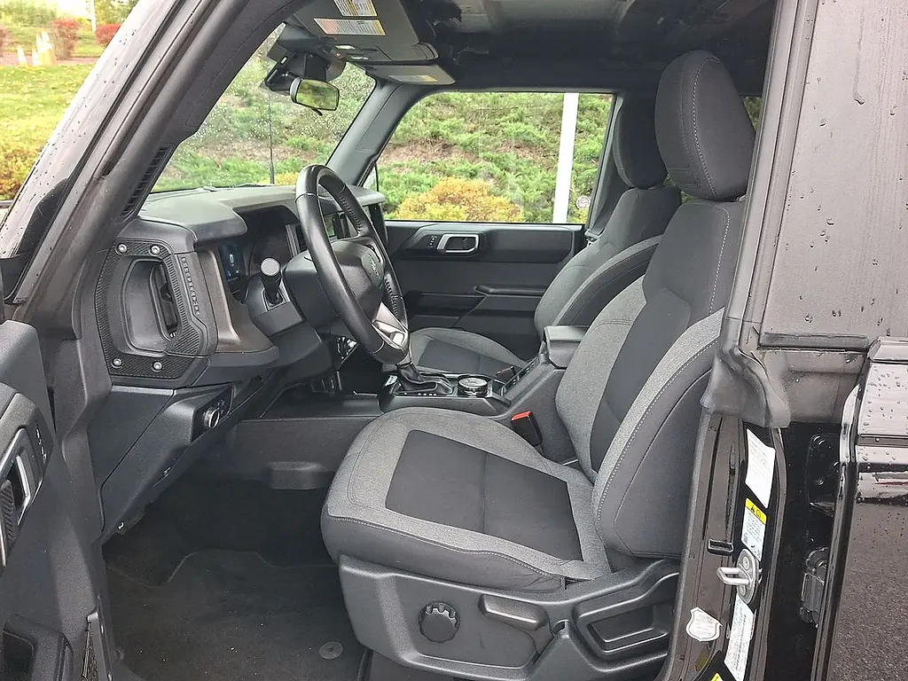 2025 Ford Bronco - $41,995