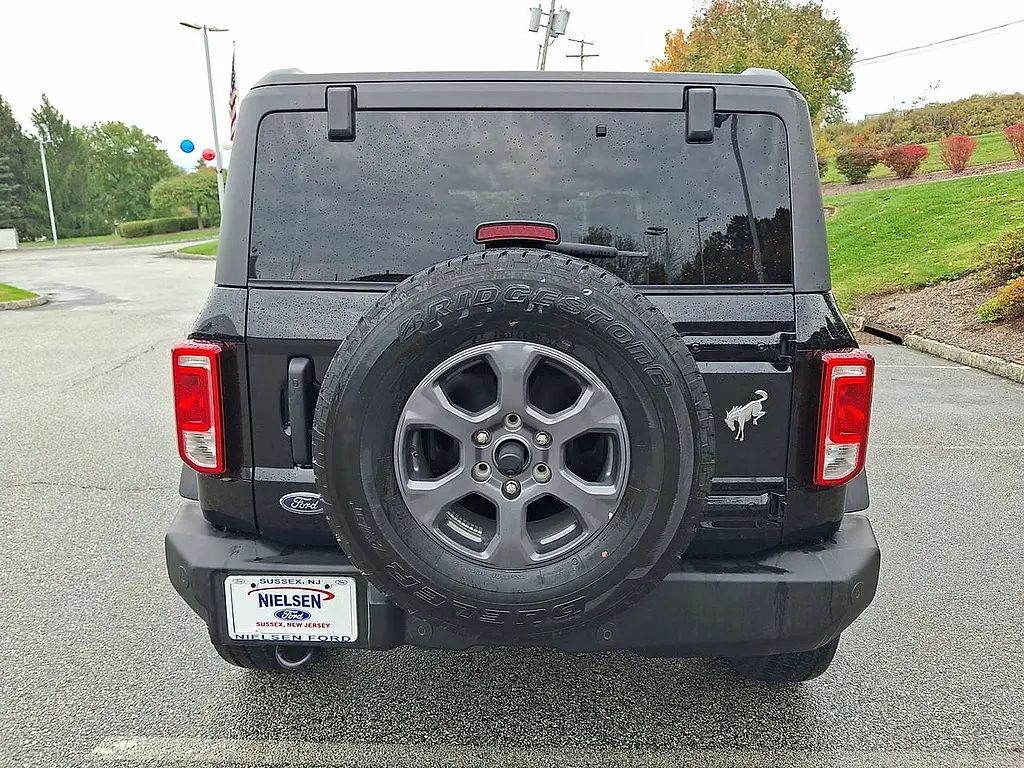 2025 Ford Bronco - $41,995