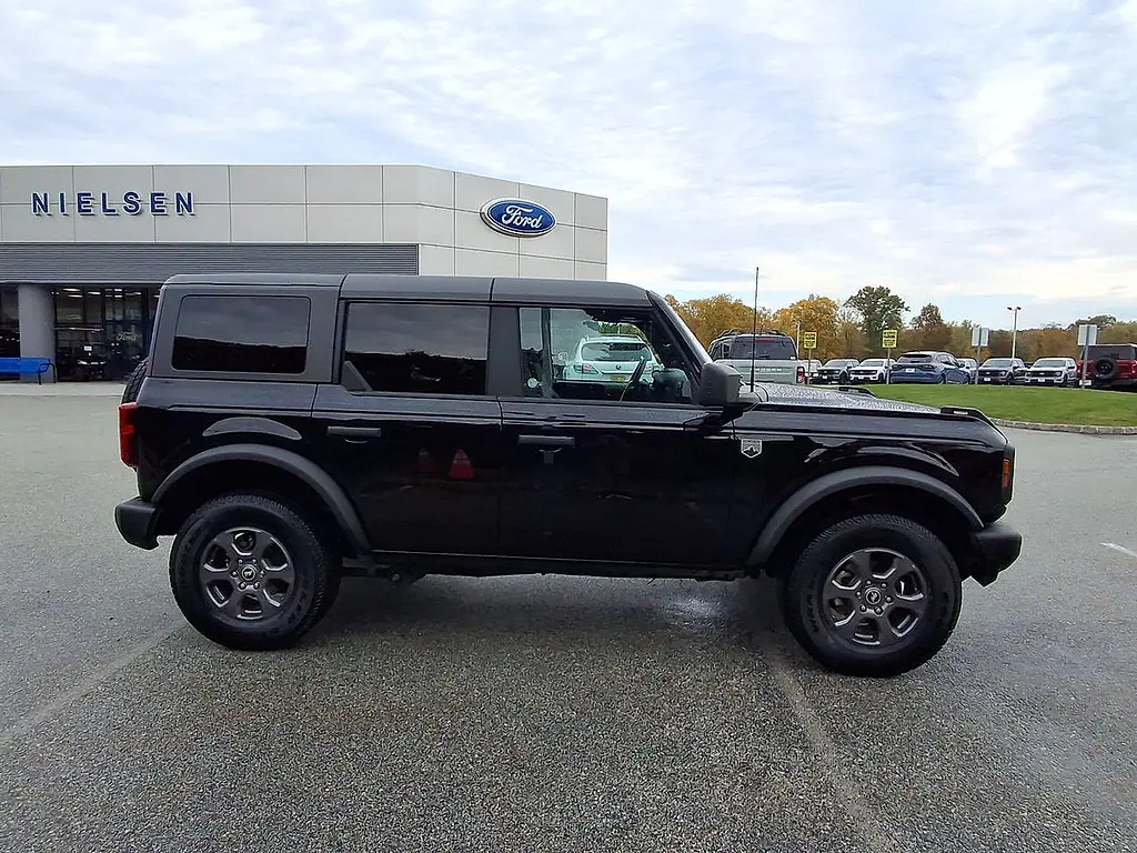 2025 Ford Bronco - $41,995