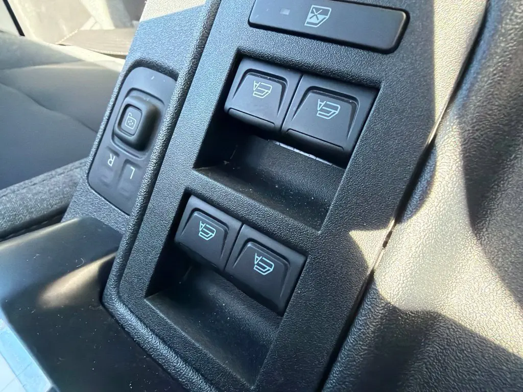 2025 Ford Bronco - $39,200