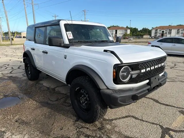2026 Ford Bronco - $44,407