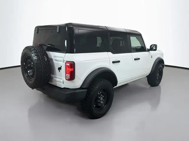 2026 Ford Bronco - $44,212
