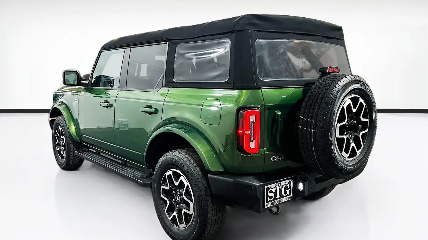 2024 Ford Bronco Outer Banks