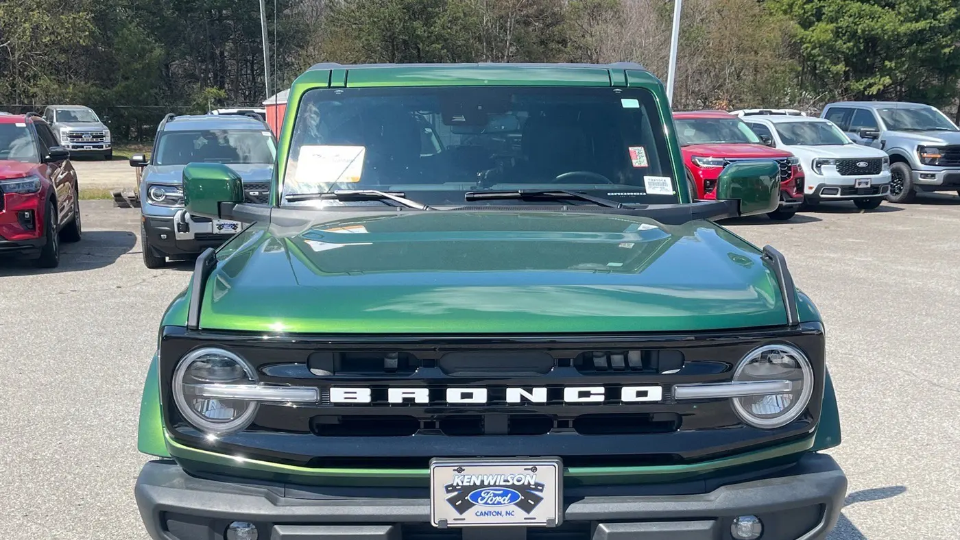 2024 Ford Bronco Outer Banks
