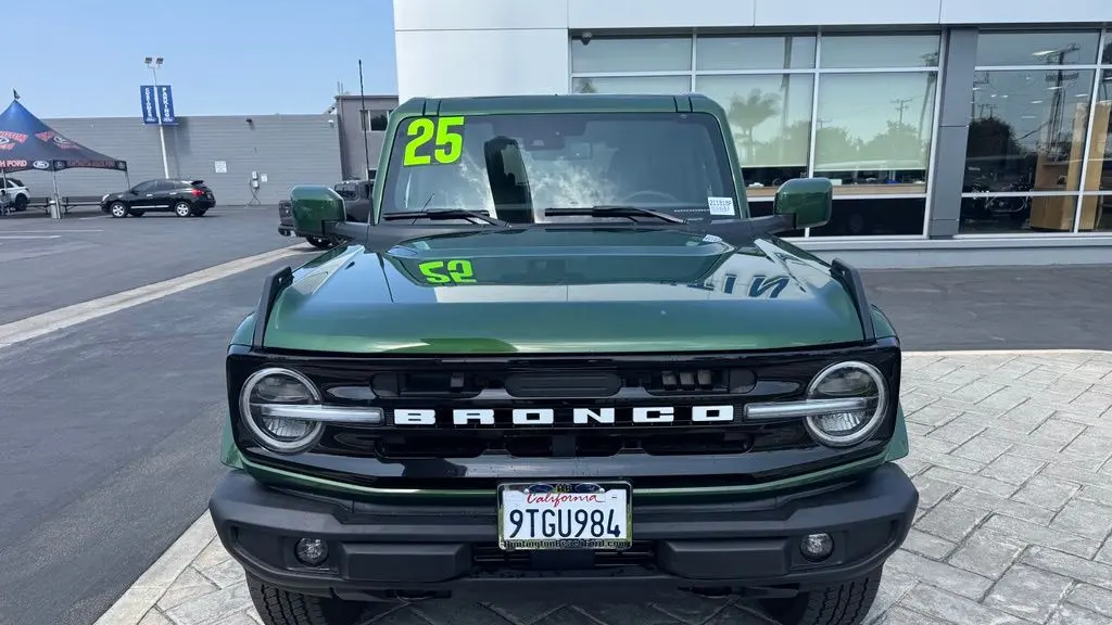 2025 Ford Bronco Outer Banks
