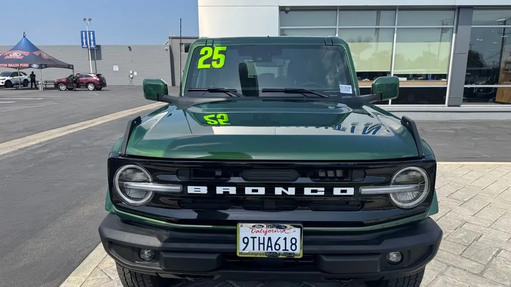 2025 Ford Bronco Outer Banks