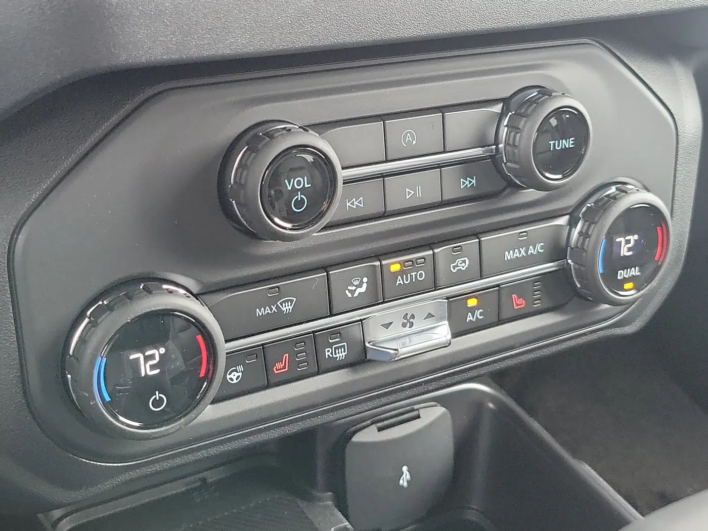 2026 Ford Bronco - $49,300