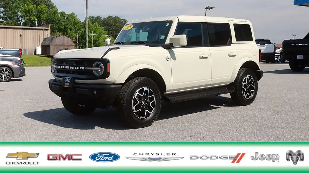 Preowned 2025 Ford Bronco Outer Banks for Sale