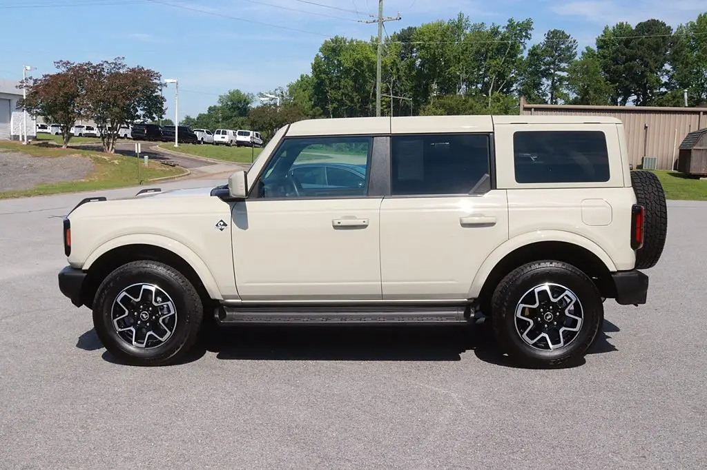 2025 Ford Bronco - $46,461