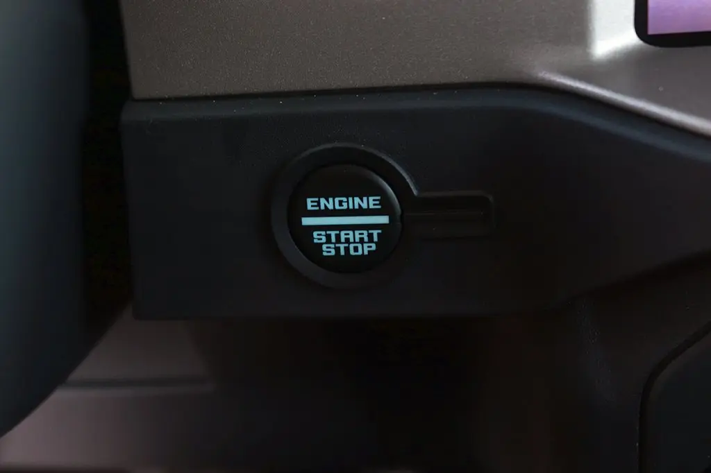 2025 Ford Bronco - $46,461