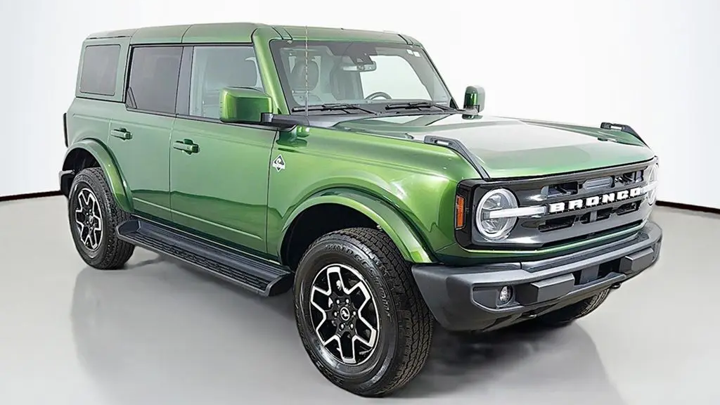 2025 Ford Bronco Outer Banks