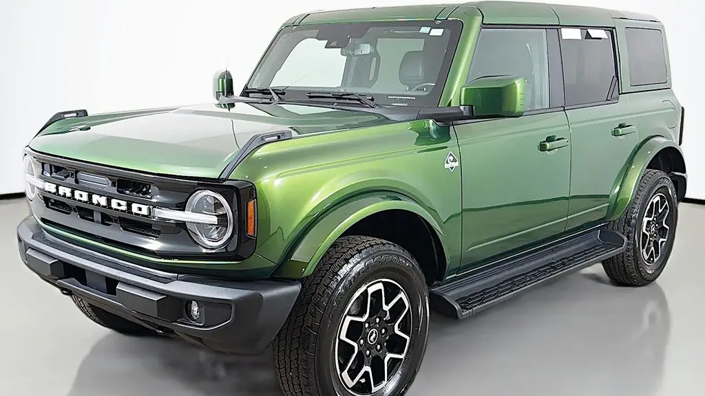 2025 Ford Bronco Outer Banks