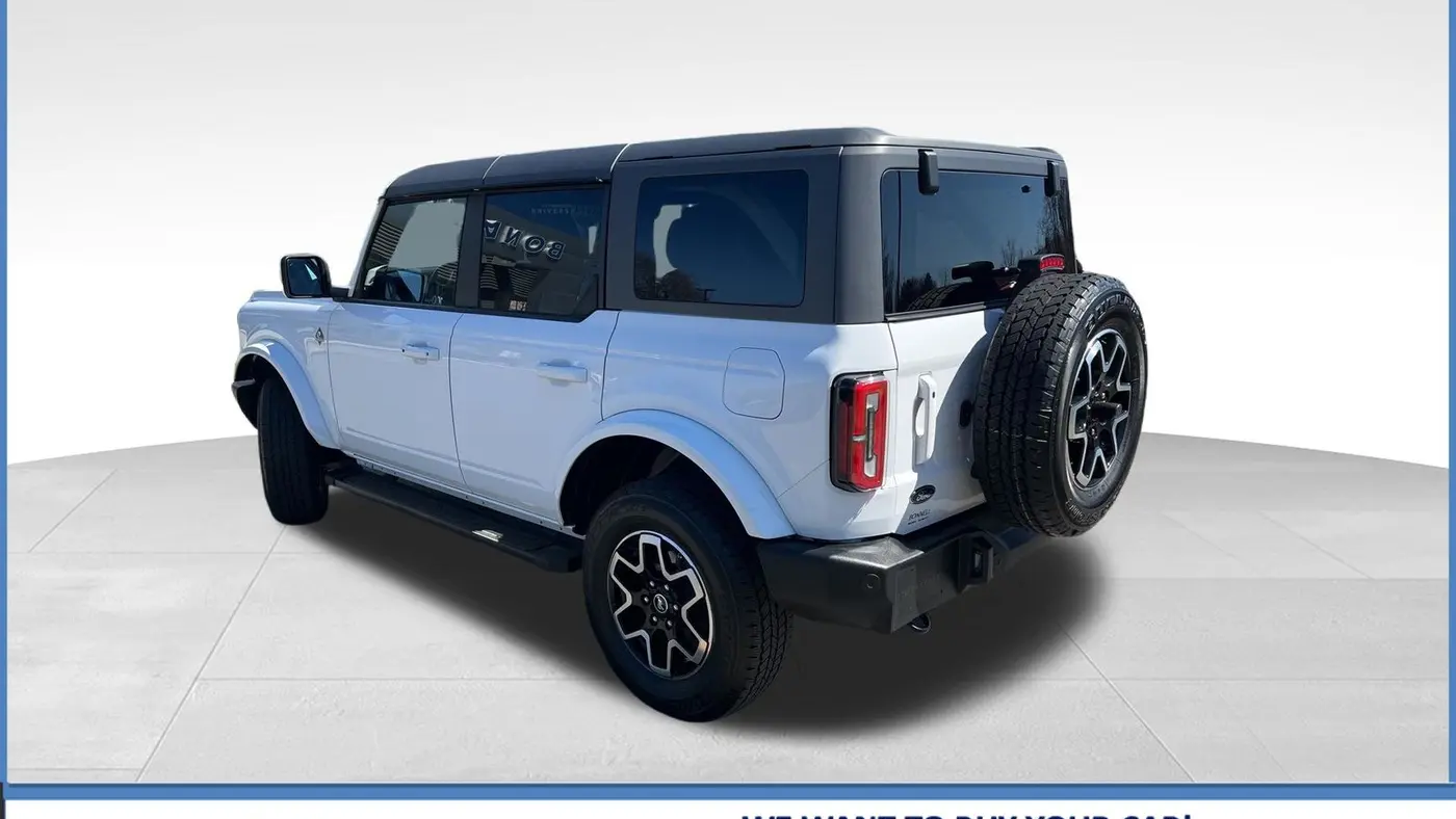 2024 Ford Bronco Outer Banks